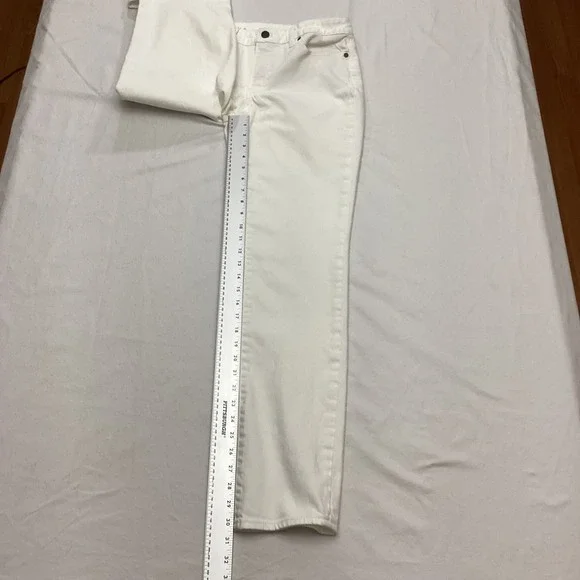 Talbots Heritage Straight Leg White Denim Jeans Womens Size 6 Classic Pants - Picture 4 of 10